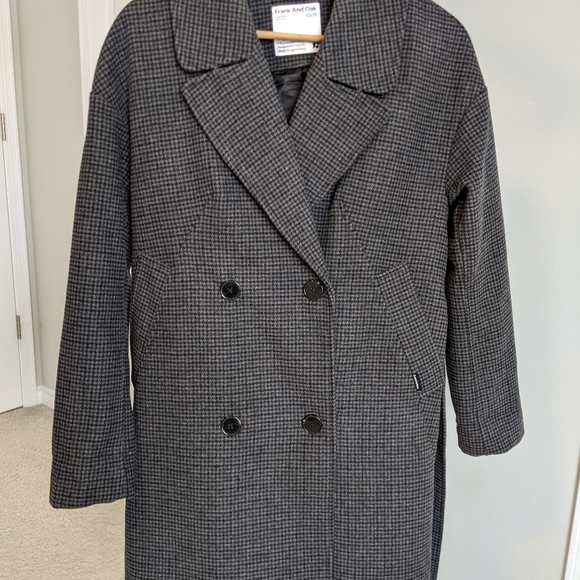 Frank and Oak wool-blend cocoon coat - Picture 8 of 11